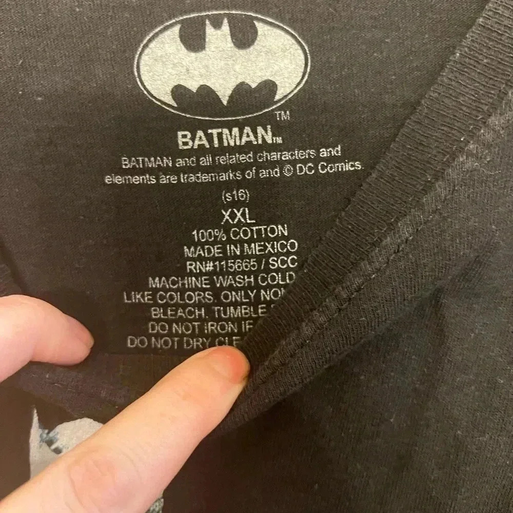 Batman shirt size xxl - Picture 3 of 4